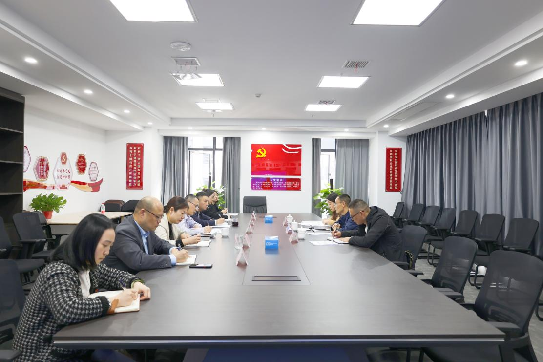 市國資委監(jiān)事會主席曾昭宏一行赴市國控集團調研廉政風險防范工作