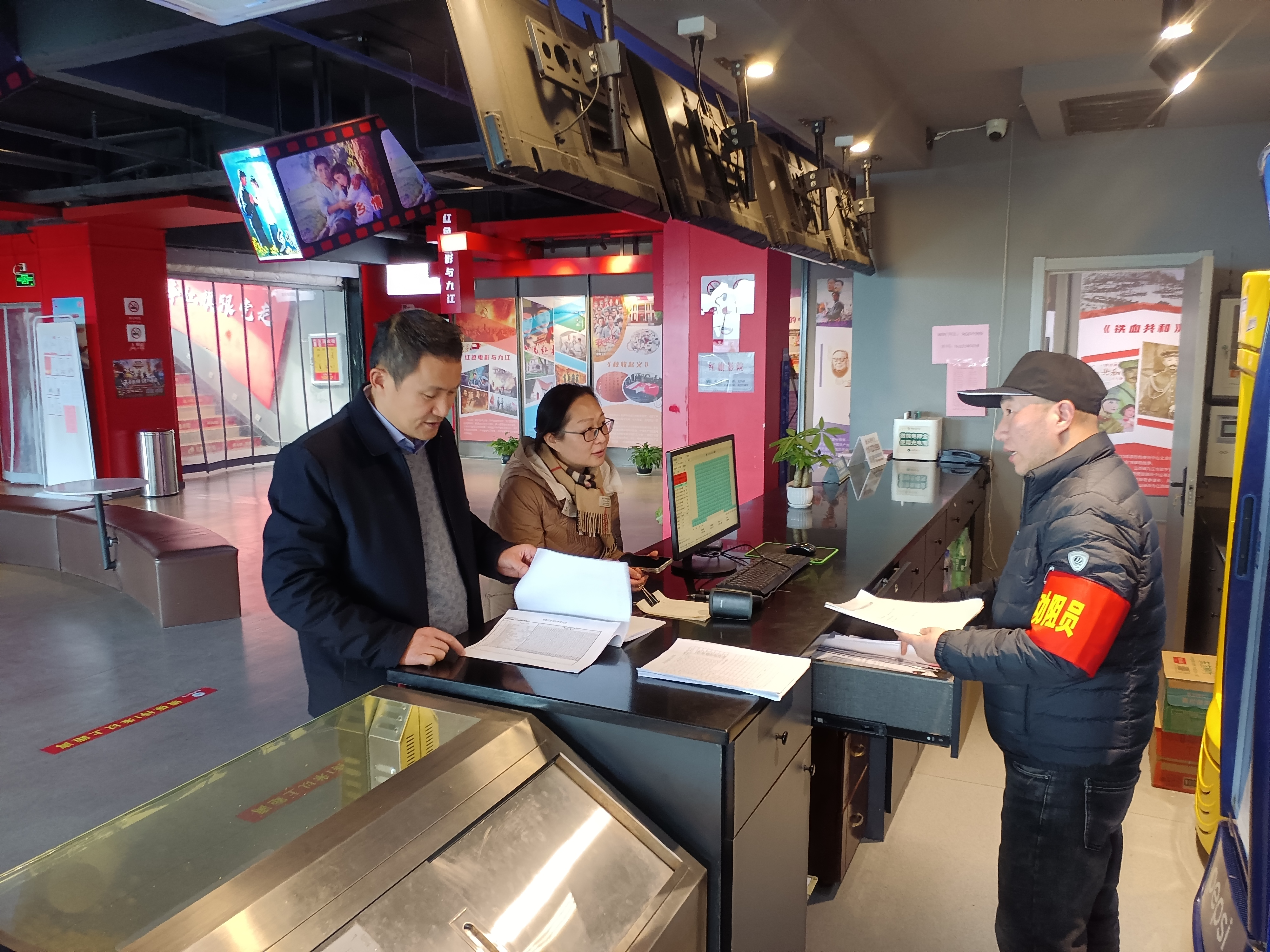 市國控集團黨委副書記、總經(jīng)理項飛深入一線開展安全生產(chǎn)檢查工作